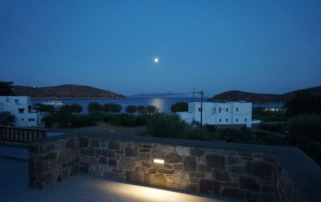 Galazio Suites, Serifos