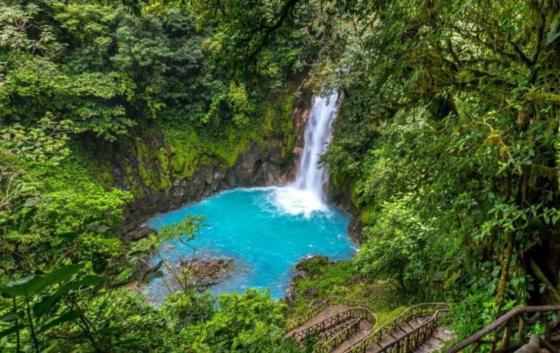 Hideaway Rio Celeste Hotel