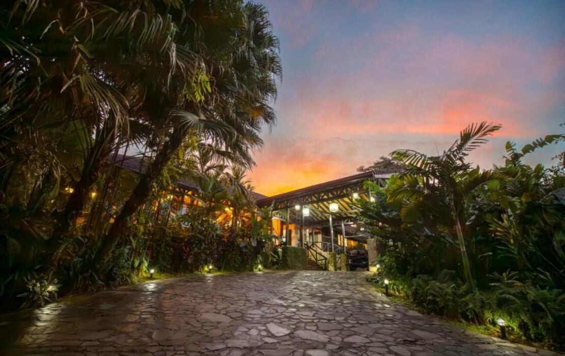 Hideaway Rio Celeste Hotel