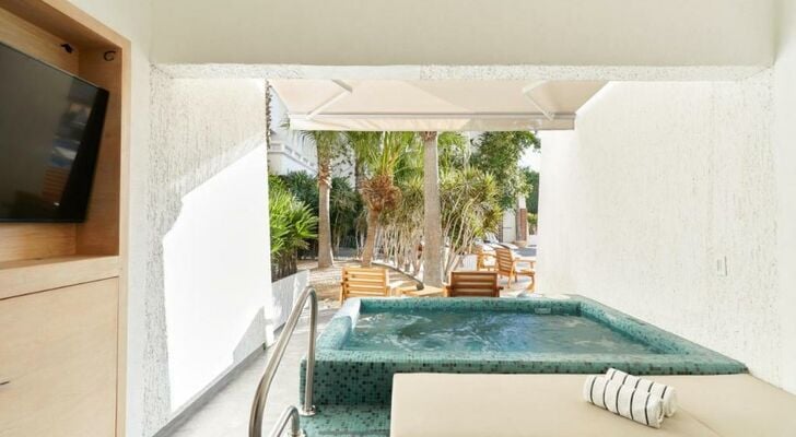 Bahia Hotel & Beach House