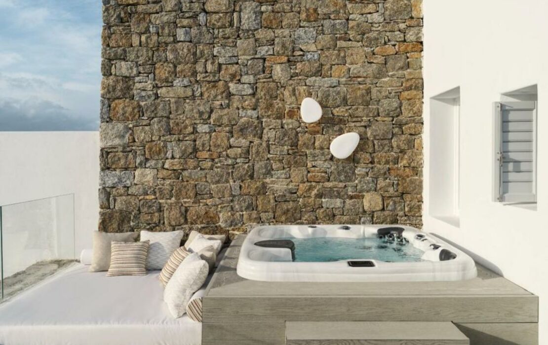 Deos Mykonos - A Myconian Collection Hotel