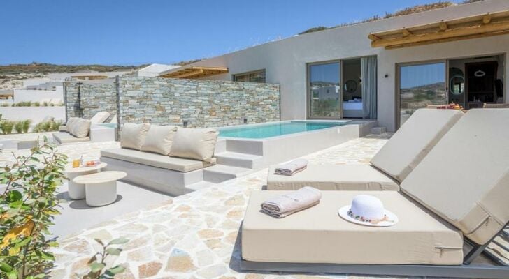 Solus Suites Milos