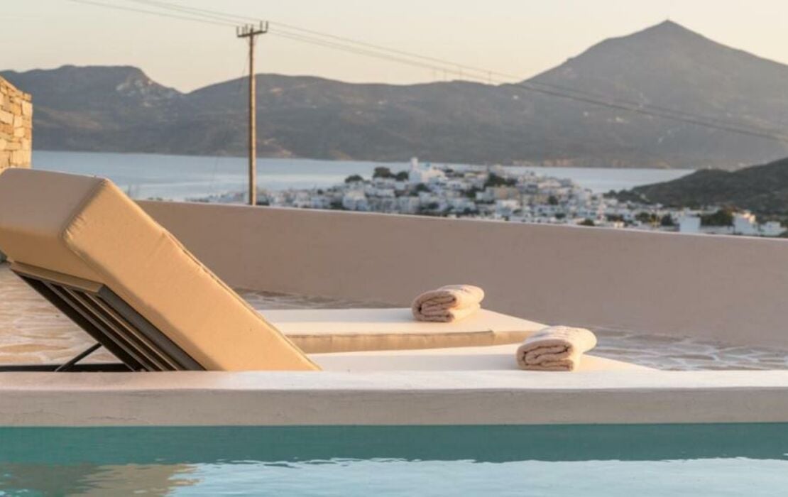 Solus Suites Milos