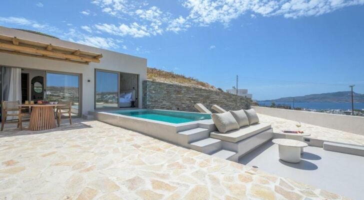 Solus Suites Milos