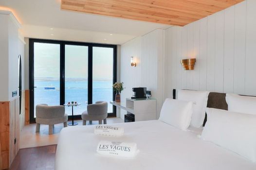 Les Vagues Hotel & Spa