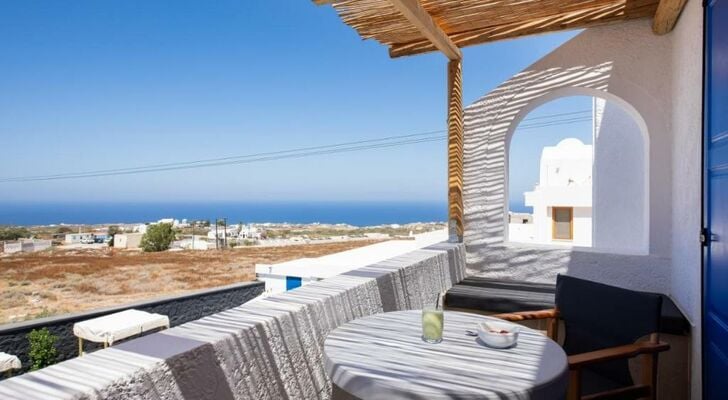 Bios Santorini Vegan - Vegetarian Boutique Hotel