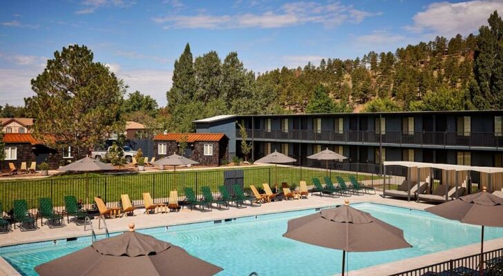 High Country Motor Lodge - Near NAU and Downtown