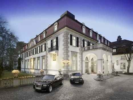 Schlosshotel Berlin by Patrick Hellmann