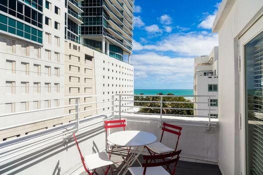 Townhouse Miami Beach