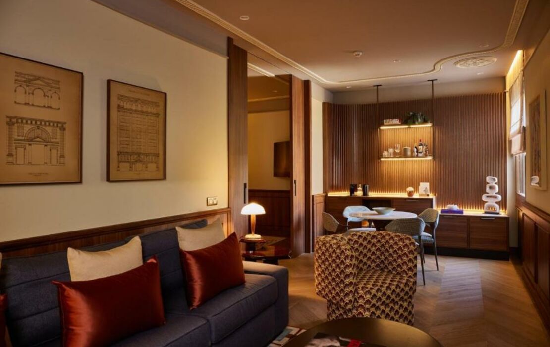 Grand Hotel Central, Small Luxury Hotels