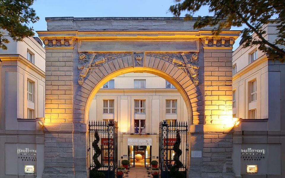 Le Louis Versailles Château - MGallery by Sofitel, a Design Boutique ...