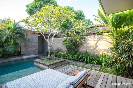 The Elysian Boutique Villa Hotel