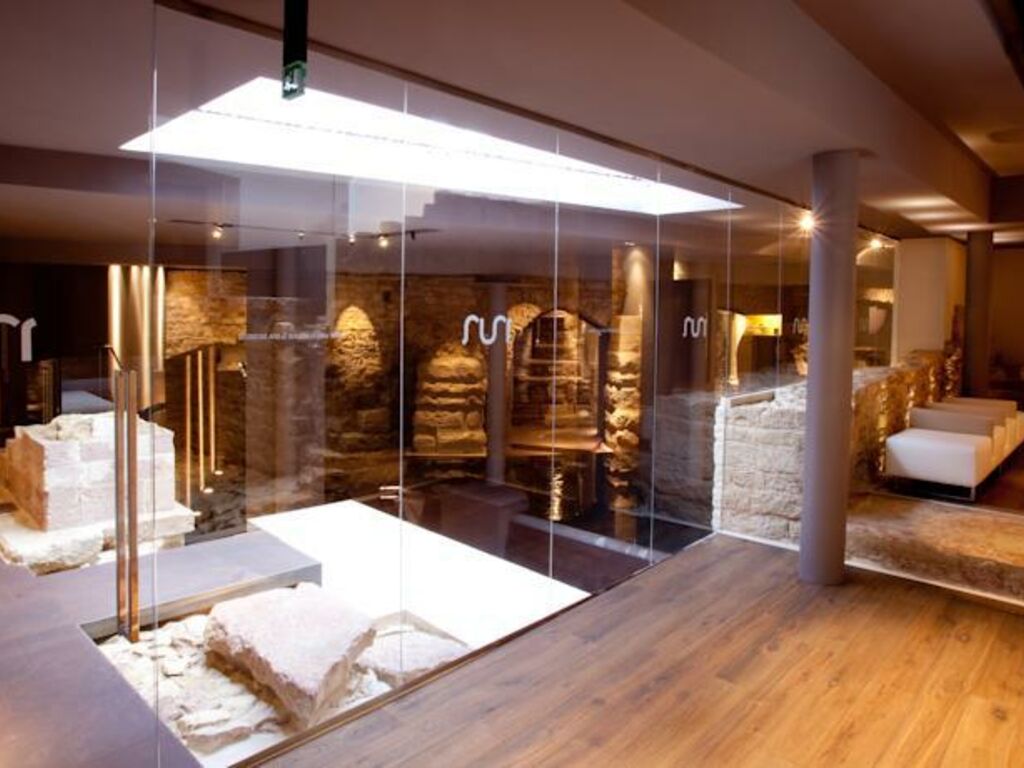 Nun Assisi Relais Spa Museum A Design Boutique Hotel - 