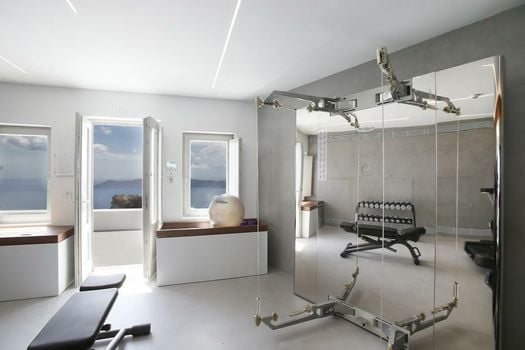 Grace Hotel Santorini, Auberge Resorts Collection