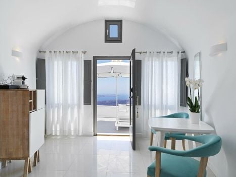 Katikies Chromata Santorini - The Leading Hotels of the World