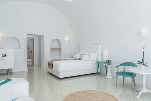 Katikies Chromata Santorini - The Leading Hotels of the World