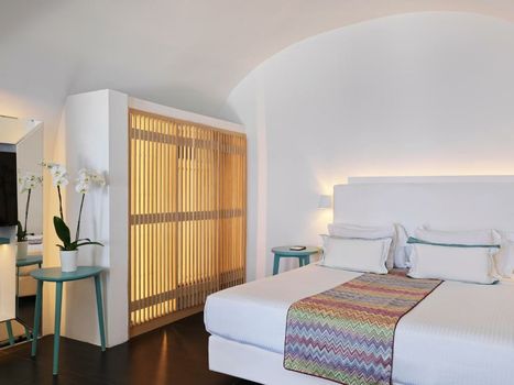 Katikies Chromata Santorini - The Leading Hotels of the World