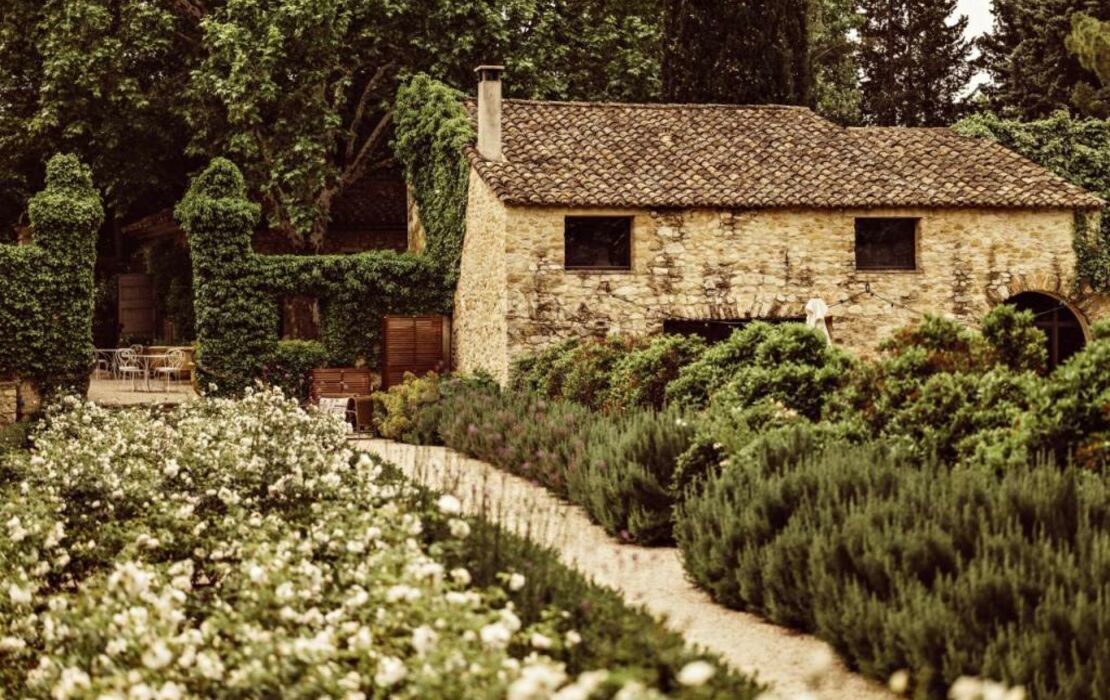 Le Galinier, Lourmarin, an authentic Beaumier Guesthouse