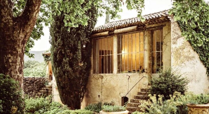 Le Galinier, Lourmarin, an authentic Beaumier Guesthouse