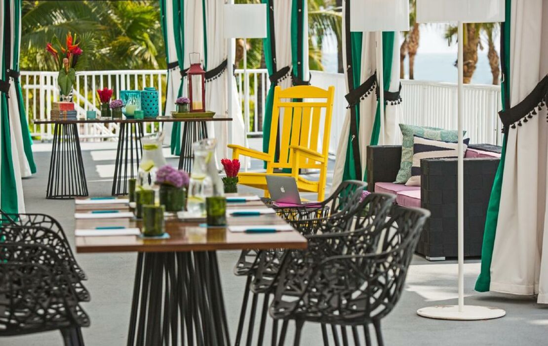 Kimpton Surfcomber Hotel A Design Boutique Hotel Miami Beach Usa