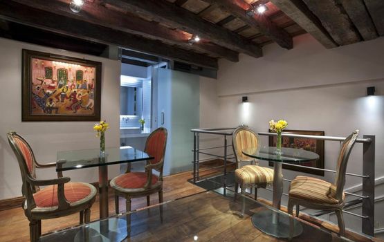 Soho Point San Telmo Suites